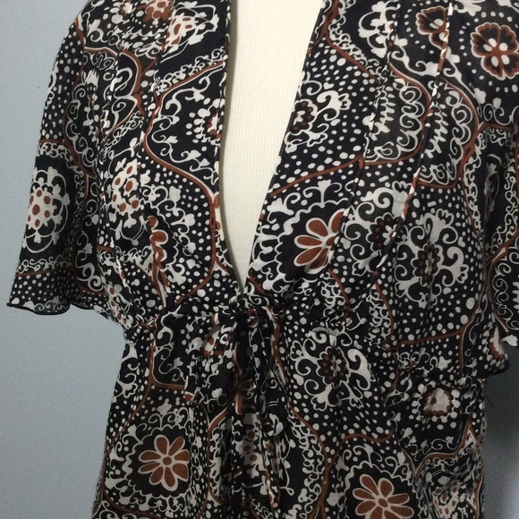 🐞 Trina Turk Boho Patterned Silk Blend Top - Picture 3 of 5